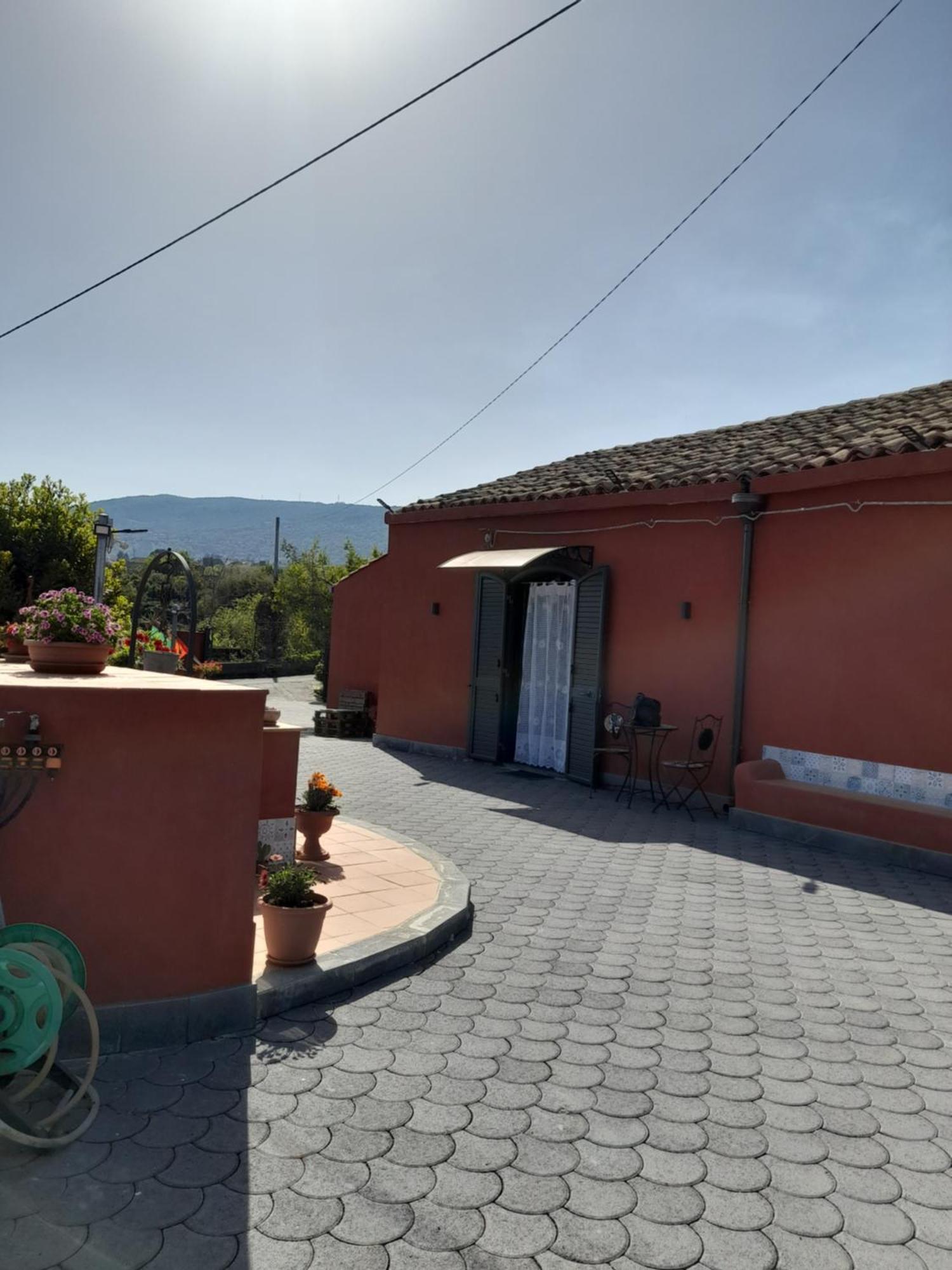 Villa Sikelia Etna House Zafferana Etnea Exterior foto